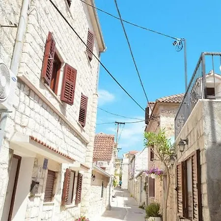 Luka Apartment Trogir